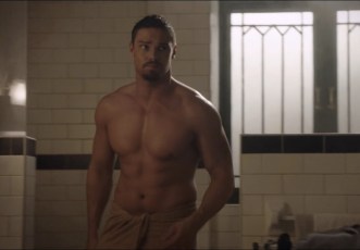 Jay-Ryan-in-Beauty-and-the-Beast-Episode-4.10-160830-05